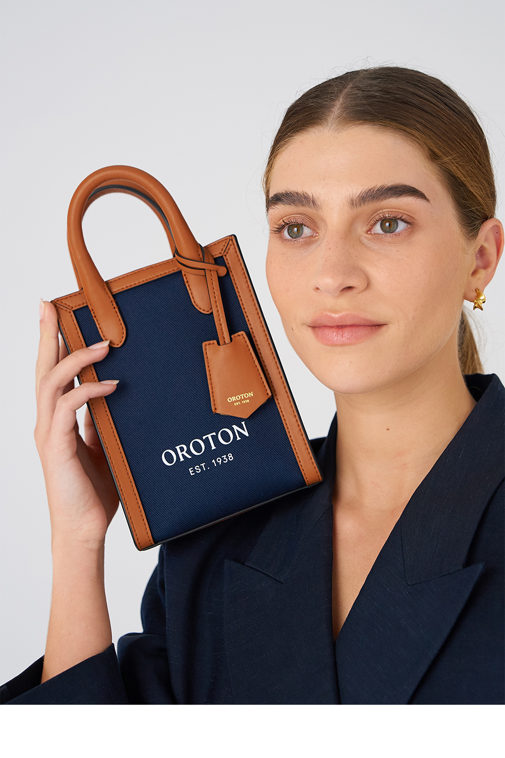 Women - Bags - By Collection - Muse - Oroton