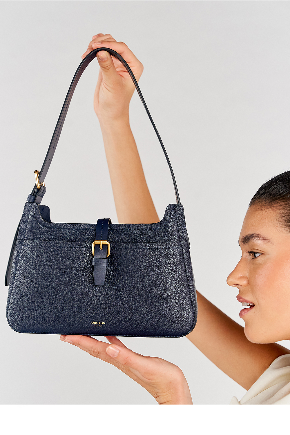 Oroton handbags outlet